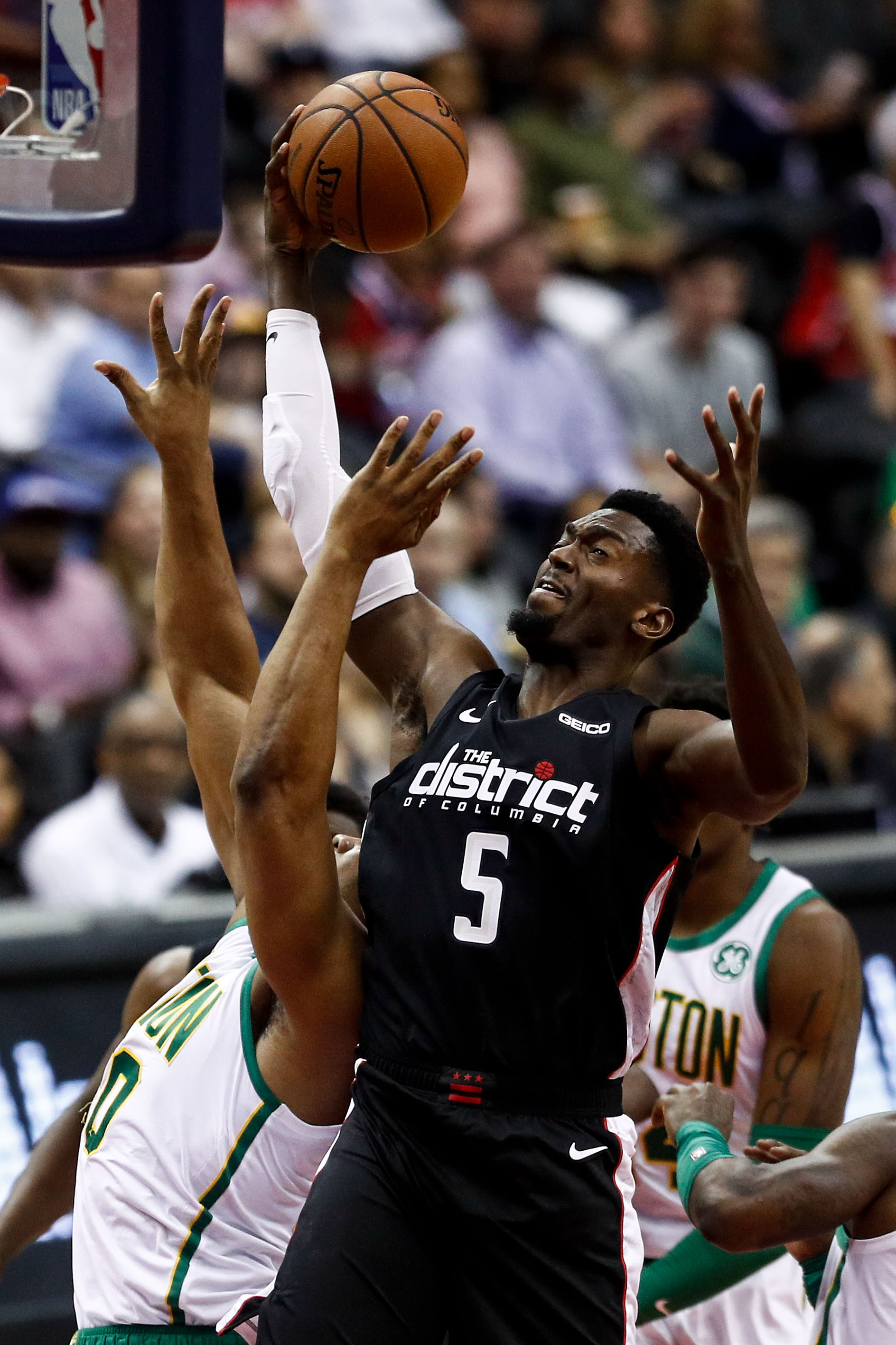 壹号娱乐模拟器- 从葡萄牙体育临场应变备战足总杯到加时末段华盛顿奇才调整名单以备全明星赛，科维托娃在篮网比赛中出色防守