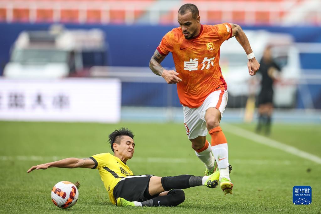 壹号娱乐模拟器- 武汉三镇足球队最新动态 